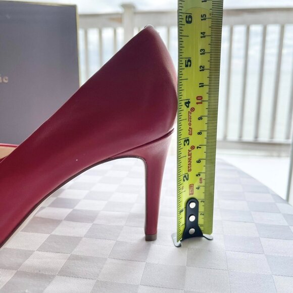 Louise et Cie Hanabeth Vespa Red Leather Pointed Toe Pumps - Picture 2 of 15